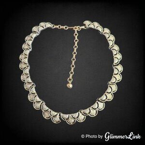 Vintage Coro Gold Tone Scalloped Link Choker Necklace